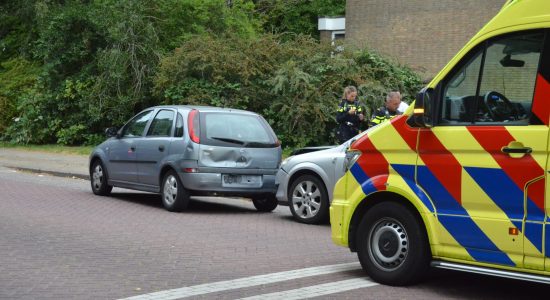 Automobilist onder invloed vlucht na botsing in Leeuwarden