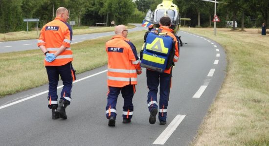 Gewonde bij ernstig ongeval tussen twee auto’s in Harkema