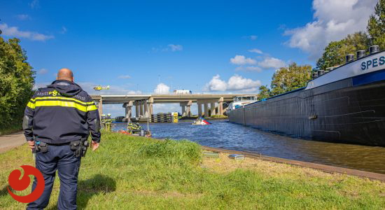 Twee opvarenden uit motorjacht gered na aanvaring met vrachtschip bij Warten