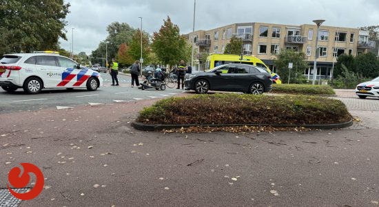 Scootmobiel bestuurder gewond na aanrijding op beruchte kruising in Leeuwarden
