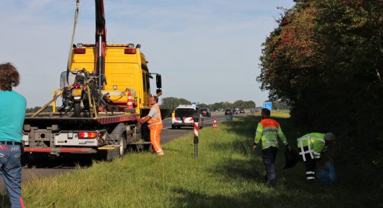 Motorrijder onderuit op snelweg A31 bij Dronryp