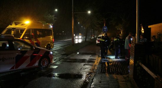Automobilist doorgereden na aanrijding met scooter in Leeuwarden