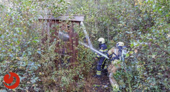 Brand bij hangplek in bos Houtigehage