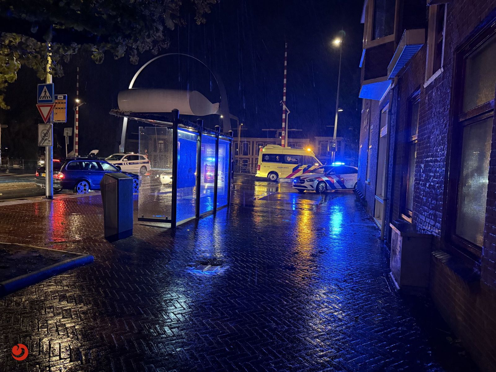 Voetganger aangereden op zebrapad in centrum Leeuwarden