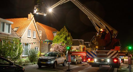 Bewoners krijgen stookverbod na schoorsteenbrand De Knipe