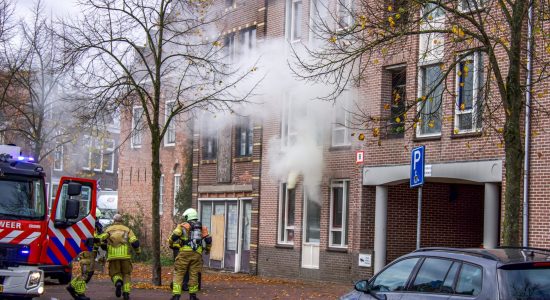 Flinke woningbrand in centrum van Sneek