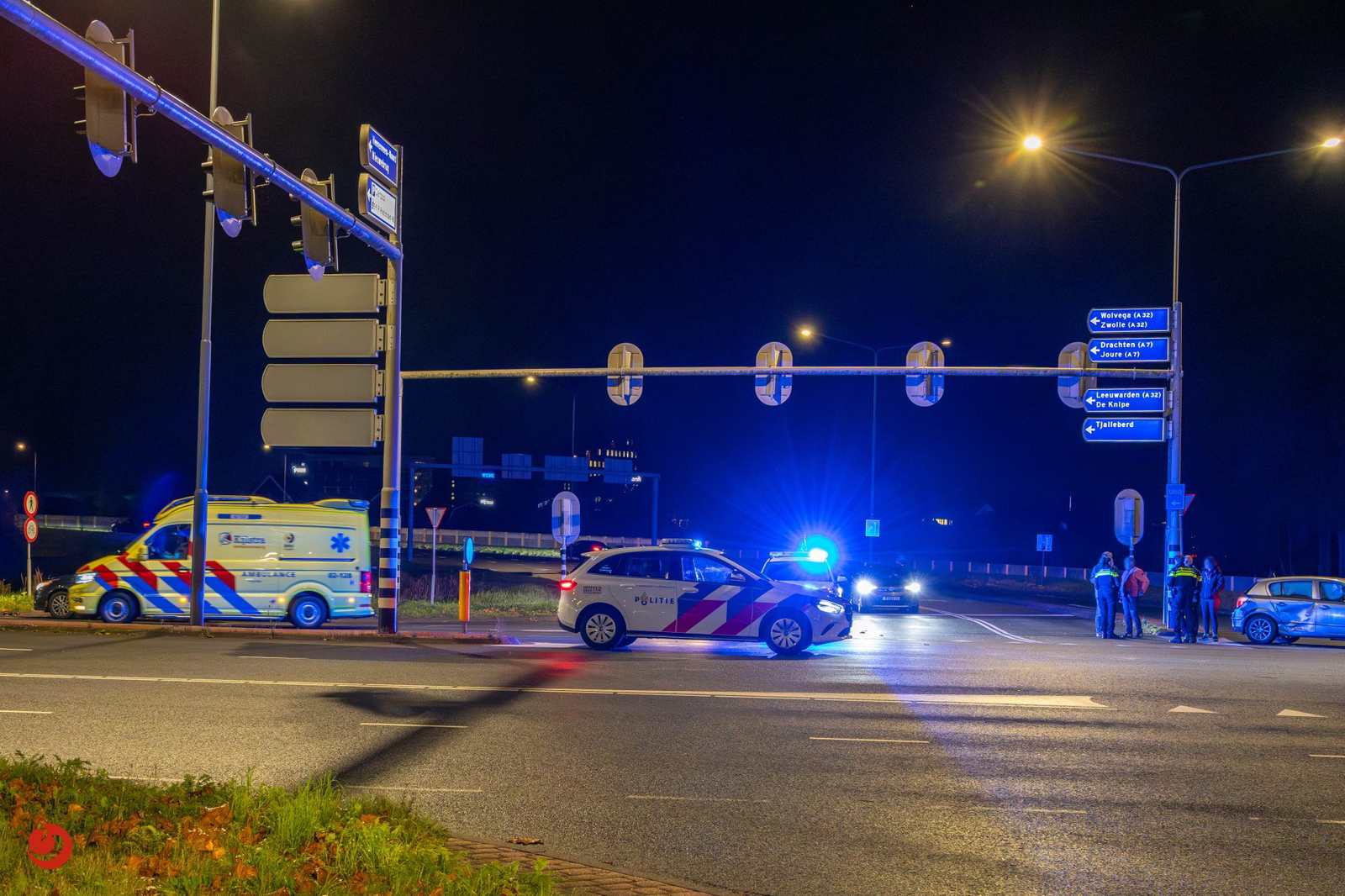 Twee auto’s botsen op kruising in Heerenveen