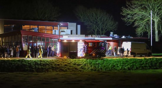 Dorpshuis Achlum ontruimd wegens brand