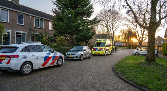 Man aangereden door auto in Koudum
