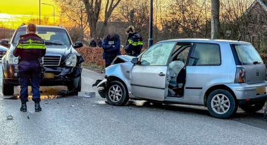 Frontale botsing in wegversmalling Kootstertille