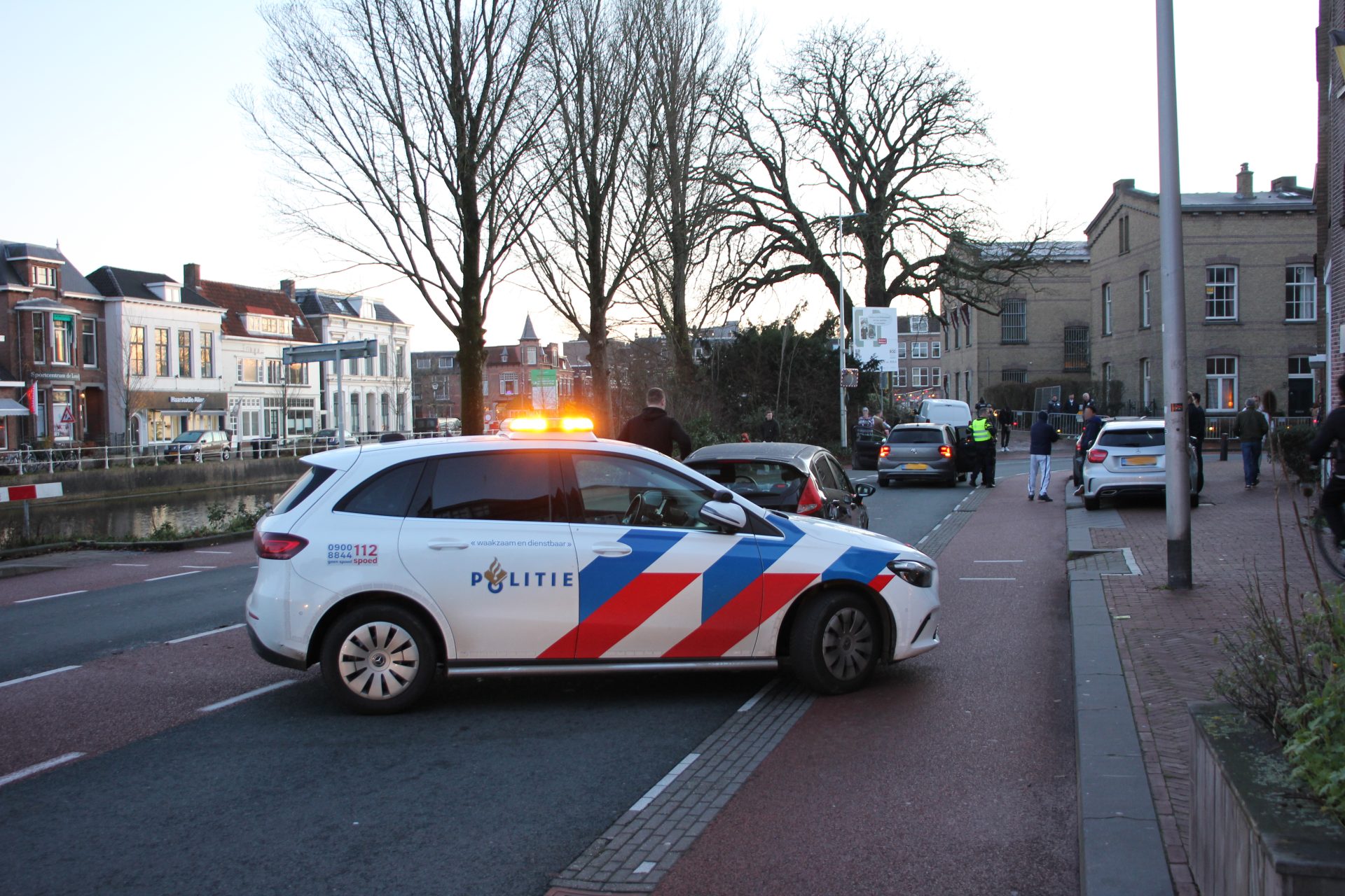 Verkeersoverlast in centrum Leeuwarden door kop-staart ongeval