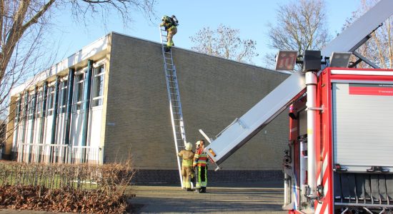 Rookontwikkeling in gymzaal school in Leeuwarden