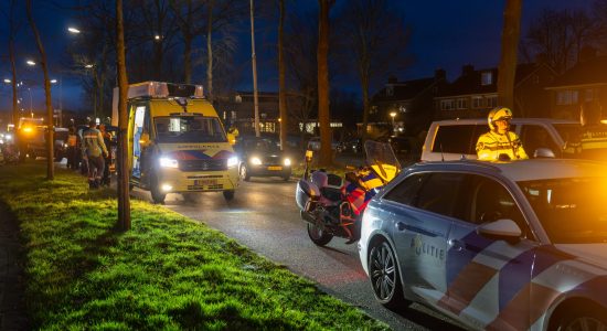 Forse file door aanrijding op de Zuiderhogeweg in Drachten