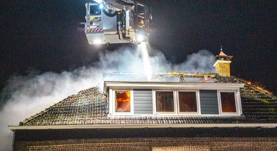 Grote brand in woonboerderij Foudgum