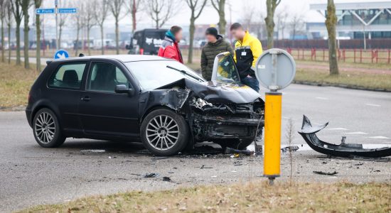 Forse schade bij aanrijding in Heerenveen